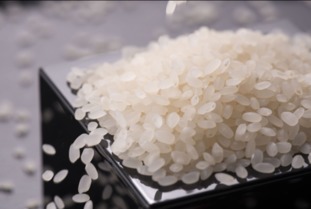 來伊份美食陪你鬧元宵，甜蜜滋味潤心田